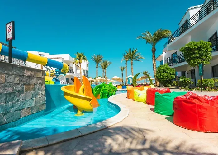Hotel La Rosa Waves - Couple & Families Only
