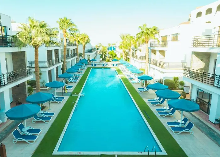 Hotel La Rosa Waves - Couple & Families Only 4*