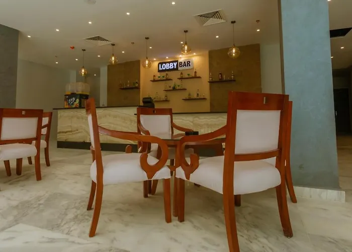 La Rosa Waves - Couple & Families Only Hotel