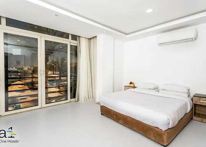 Hotel La Rosa Waves - Couple & Families Only