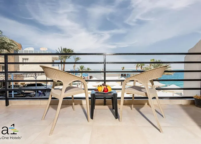 Hotel La Rosa Waves - Couple & Families Only 4*
