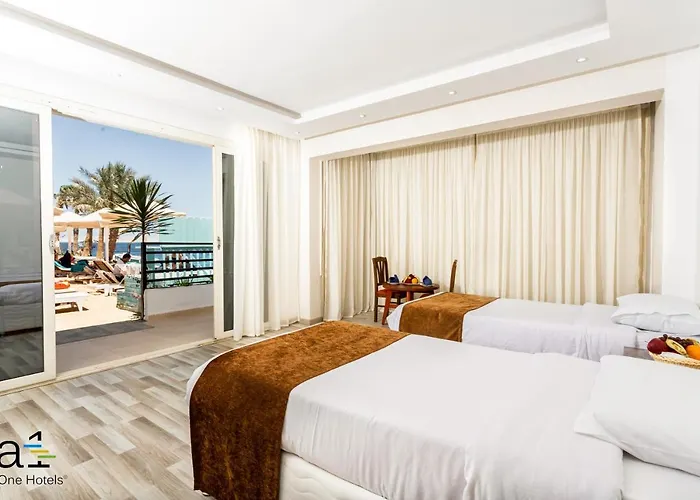 Hotel La Rosa Waves - Couple & Families Only
